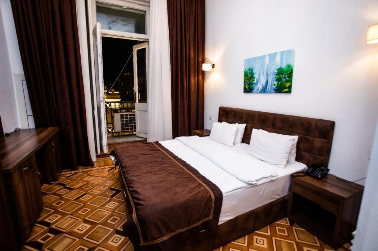 Malakan Hotel Baku Exterior foto
